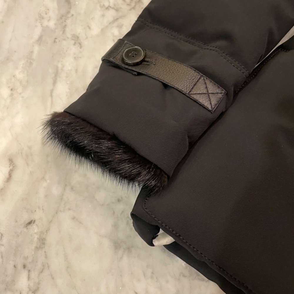 Valentino insulated jacket with fur collar - Size 2 - Picture 6 of 14